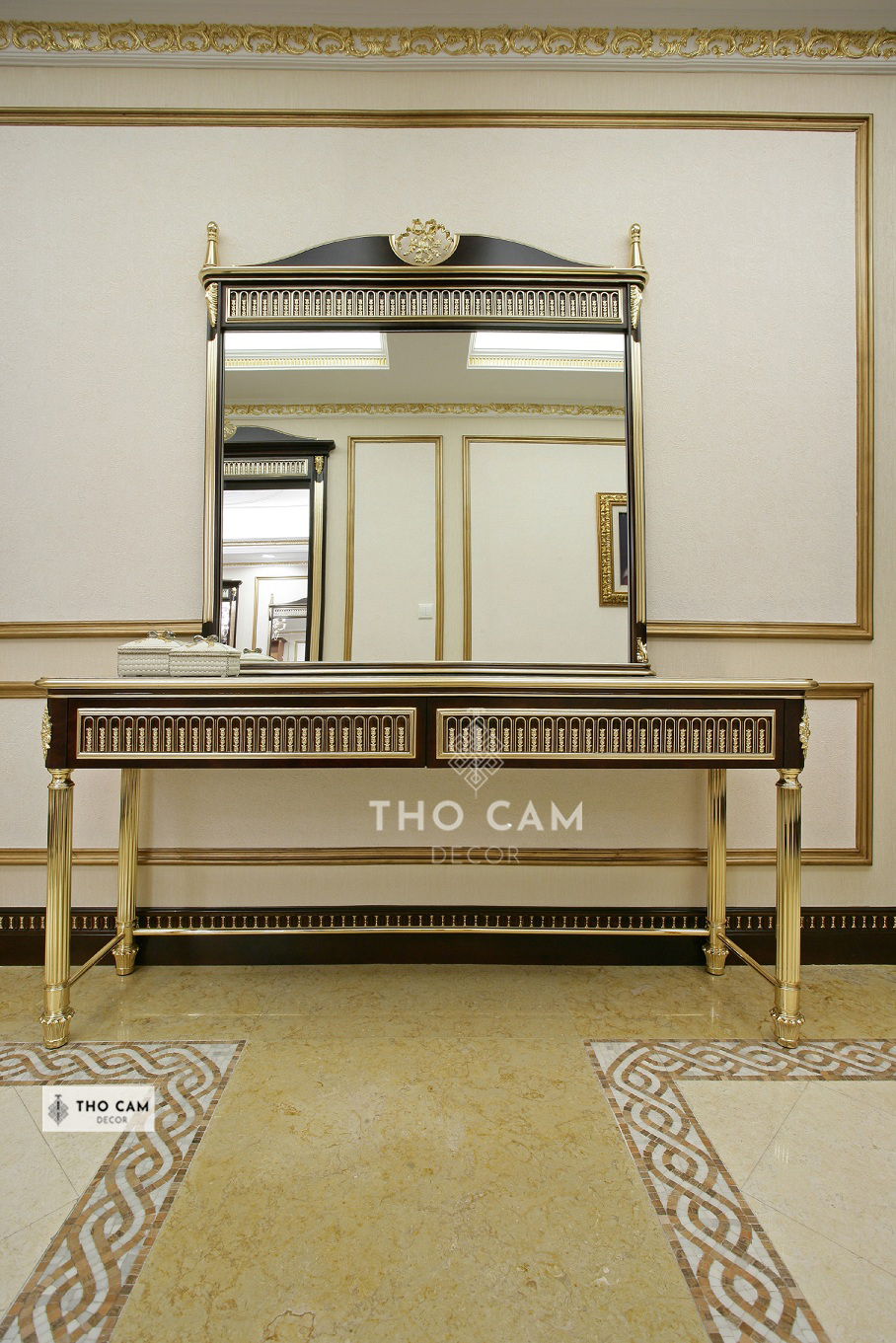 noi-that-phong-khach-tan-co-dien-017