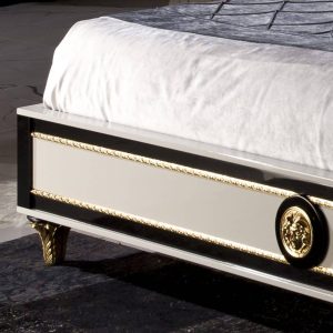 Chân Giường Wellington