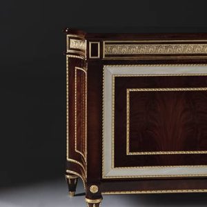 Tủ Console Lacaster độc đáo, độc bản