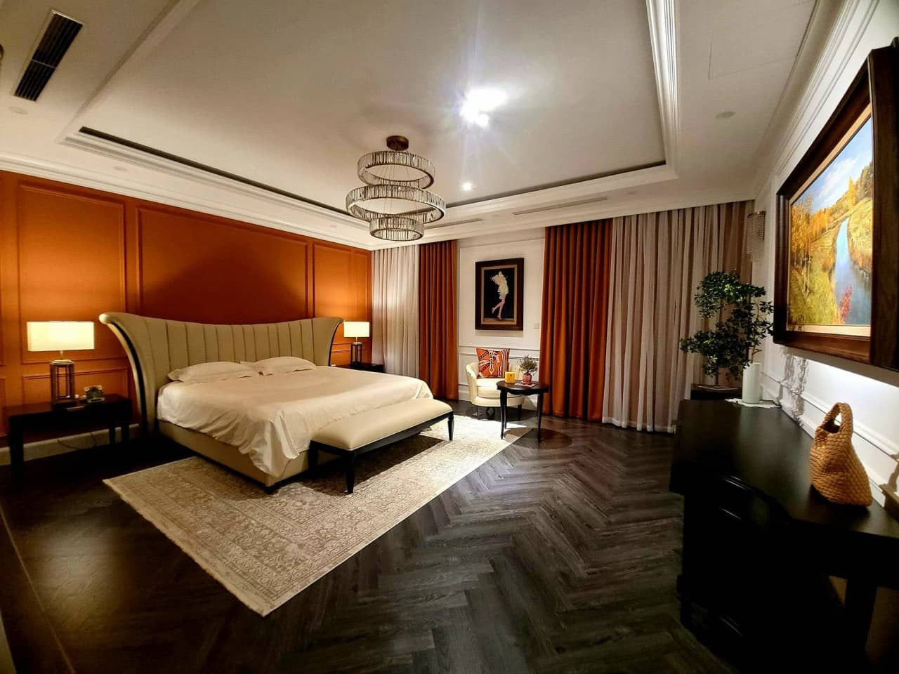 nội thất phòng ngủ phong cách châu Âu cùng thổ cẩm decor