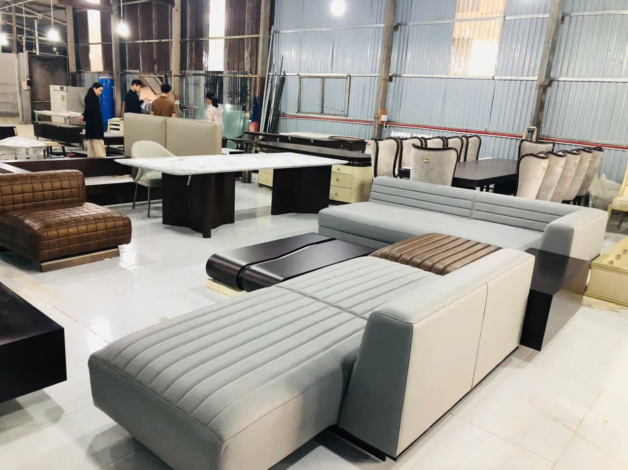 nhà xưởng sản xuất thổ cẩm decor hoạt động hết công suất