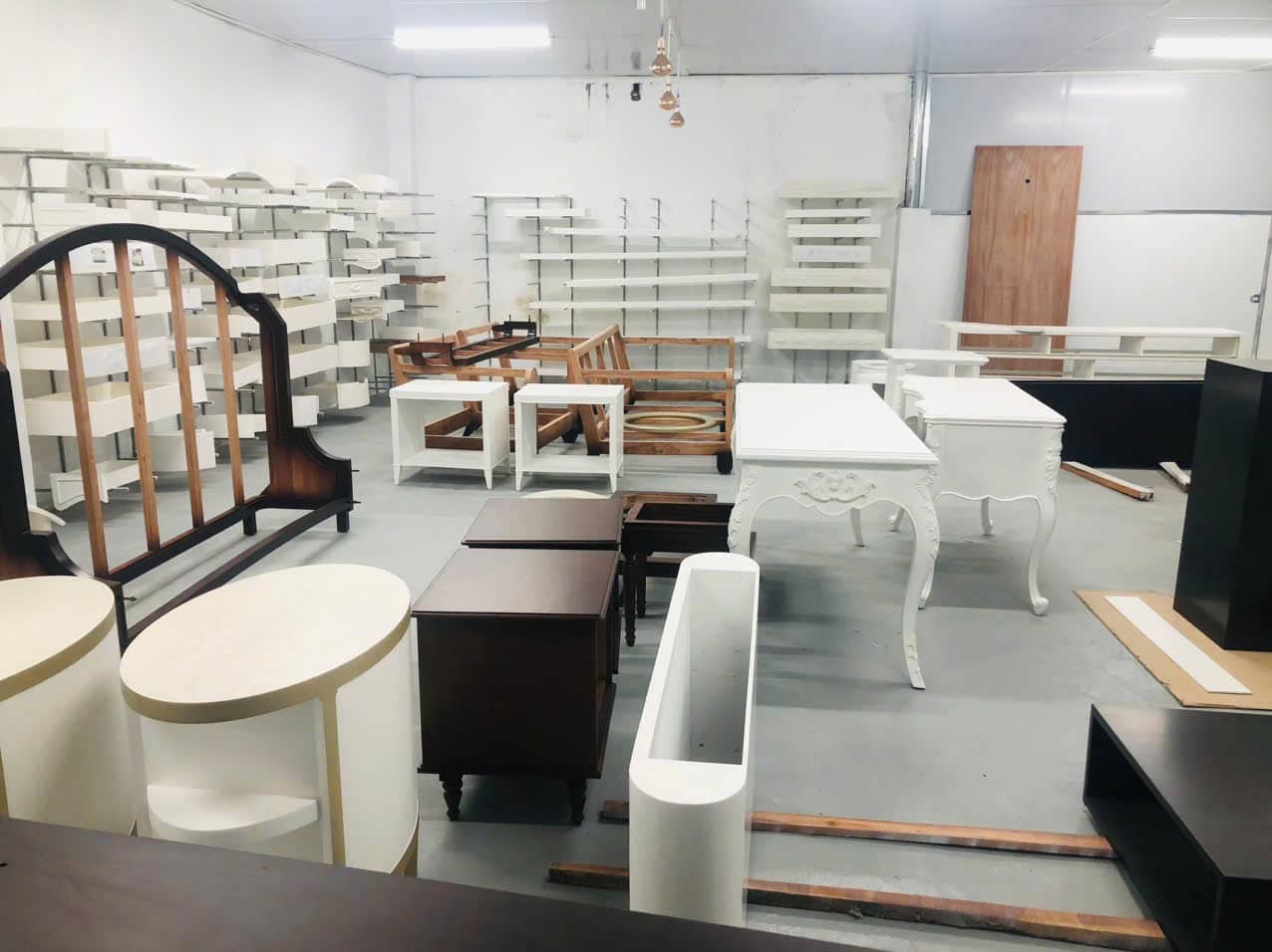 tham quan xưởng sản xuất nội thất thổ cẩm decor đang có